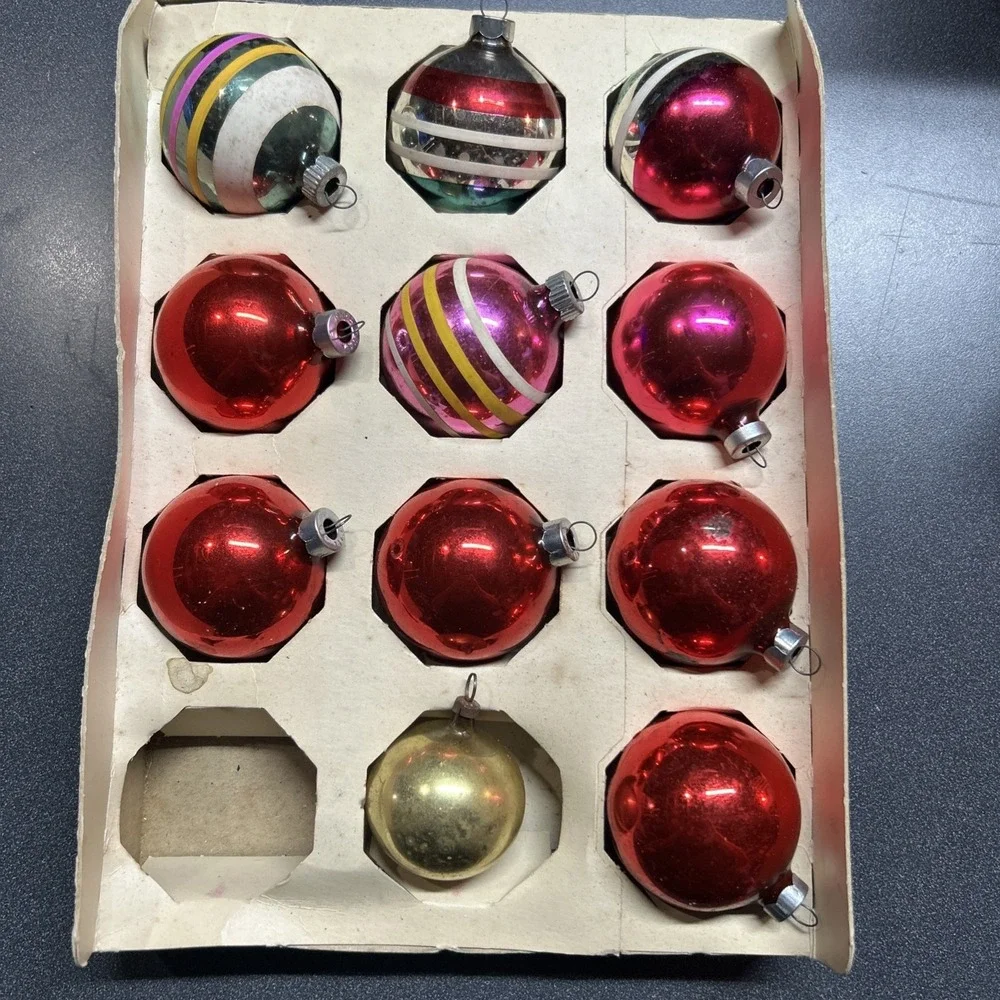 Vintage Unsilvered Christmas Ornaments ATOMIC  Lot of 11 w/ Box
